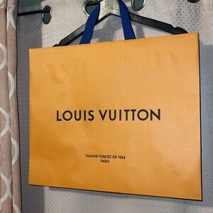 Louis Vuitton medium  shopping bag